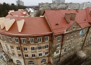 Мешканці зруйнованих Росією будинків на Стрийській отримають компенсацію на ремонт квартир