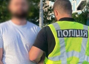 Шахрай із Києва ошукав військових та волонтерів на 600 тис. грн