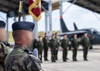 Перша група українських пілотів завершила навчання у Франції