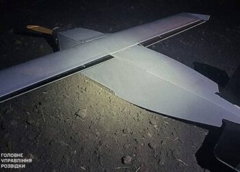 У російських дронах-приманках «Пародія» розвідники знайшли деталі зі США, Швейцарії та Тайваню