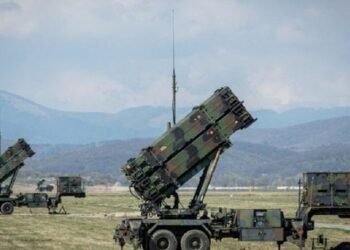 Німеччина передасть Україні ЗРК IRIS-T, РСЗВ HIMARS та 15 танків Leopard