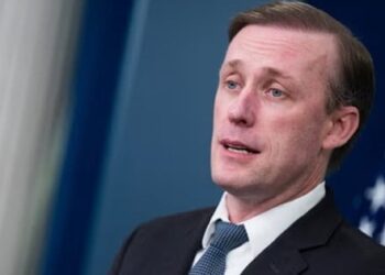 США до середини січня обіцяють надати Україні сотні тисяч снарядів і тисячі ракет