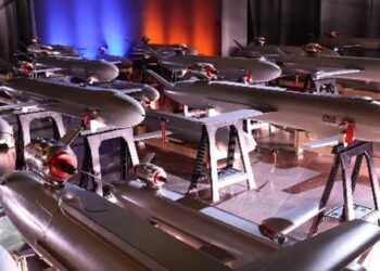 Володимир Зеленський презентував українську ракету-дрон «Пекло»