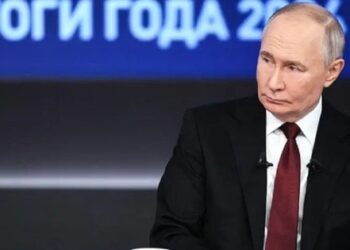 Путін наказав українцям на окупованих територіях та в Росії отримати паспорт або виїхати