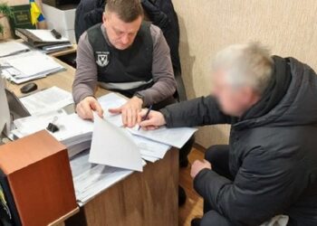 На Чернігівщині правоохоронці викрили схему розкрадання грошей, виділених на оборону