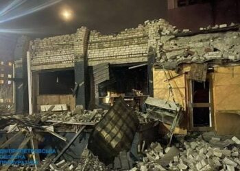 Росіяни обстріляли житловий район Кривого Рогу балістичними ракетами