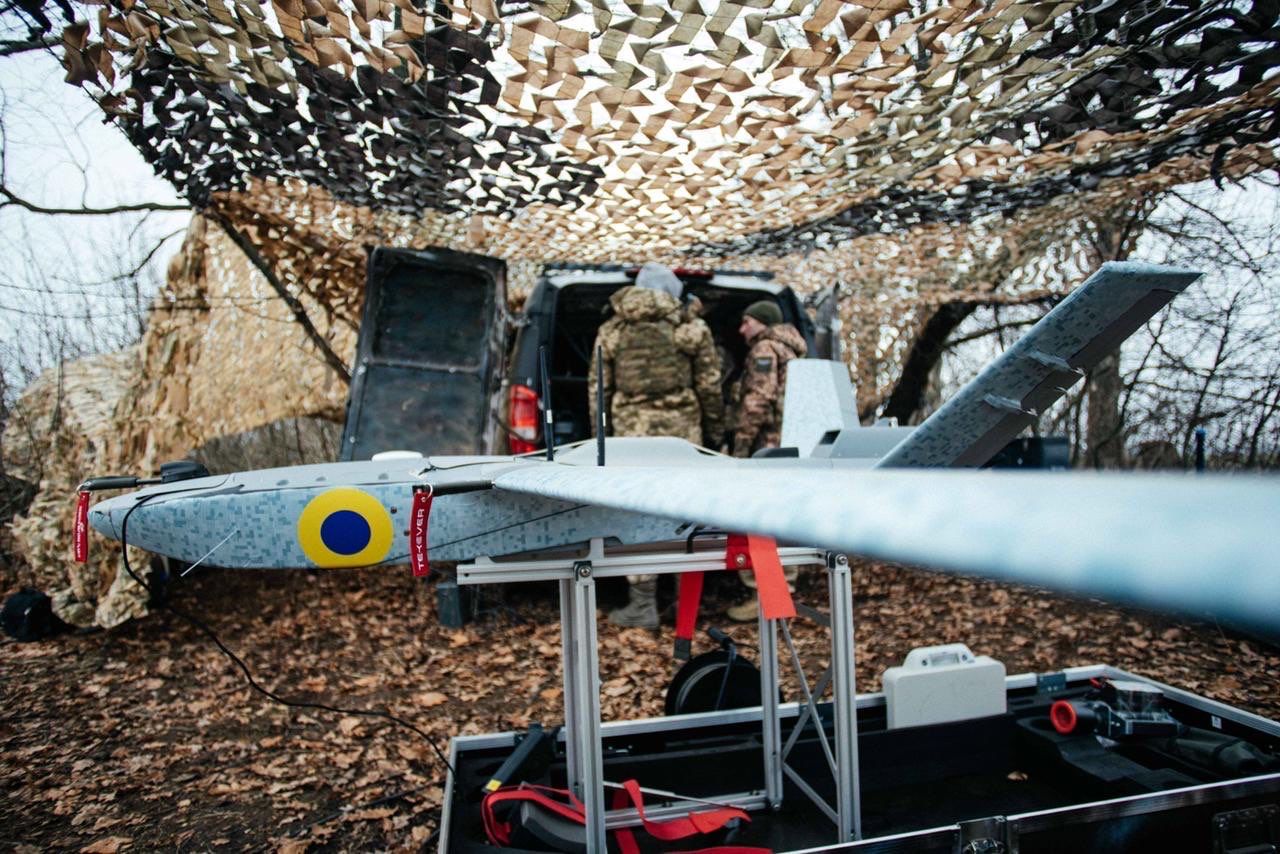 Ukrajinská armáda používá průzkumný dron AR3 vyrobený společností TEKEVER 