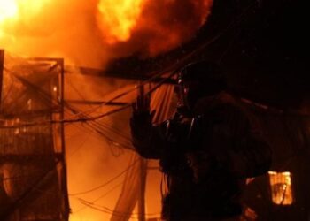 Росіяни атакували Київ балістичними ракетами, є постраждалі