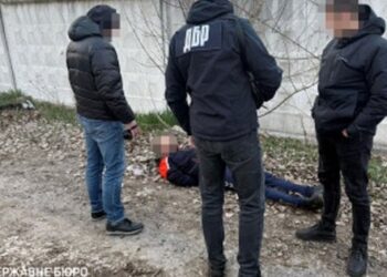 ДБР затримало військового у СЗЧ на продажі наркотиків