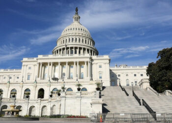 Skupina demokrata u američkom Kongresu pozvala Bidena na pregovore s Rusijom