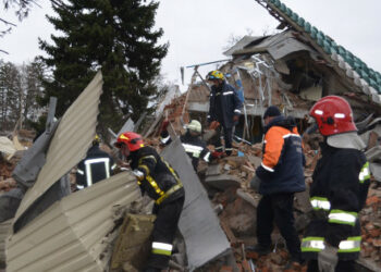 U Borodyanki u Kijevskoj regiji, više od četiri tuceta mrtvih pronađeno je ispod ruševina