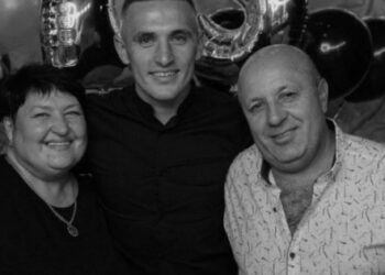 U kijevskoj regiji, ravnatelj sela, njezin suprug i sin pronađeni su mrtvi