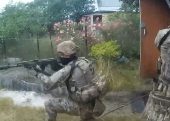 Vojska je ispričala detalje posebne operacije oslobađanja zatvorenika u regiji Kherson (video)