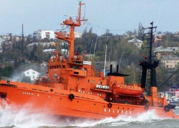 Zarobljen od strane Rusa brod "Sapphire" je prevezen u Sevastopolj