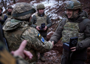 Zelenskij posjetio prednje položaje ukrajinske vojske u regiji Donjecka