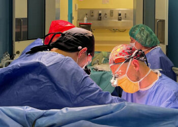 Lavovski kirurzi osam sati spašavali nogu mladiću