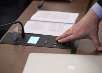 Više od 200 zaposlenika otpušteno iz Gradskog vijeća Lavova