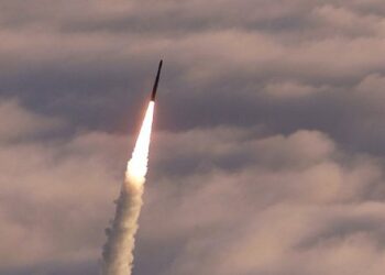 Snage protuzračne obrane srušile su 61 od 71 ruske rakete u velikom napadu