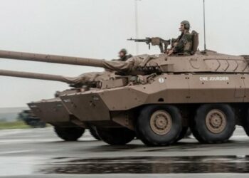 Французькі колісні танки АМХ-10 RC вже в Україні, – міністр оборони Франції