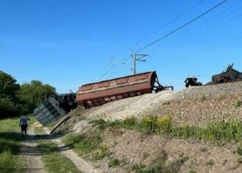 В Криму через вибух на залізниці зійшли з рейок вагони із зерном