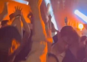 Студенти УКУ на благодійній вечірці в Будинку вчених зібрали 29 тис. для ЗСУ