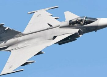 Швеція дозволить українським військовим тренуватися на літаках Gripen