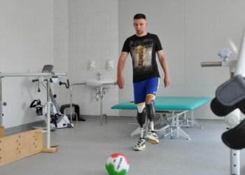 Розвідник з Хмельниччини через катування втратив обидві ноги за 13 днів полону