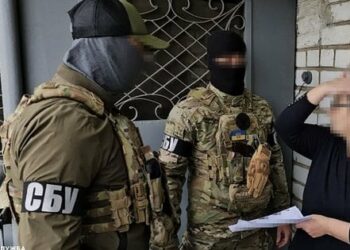 СБУ затримала зрадницю, яка шпигувала для росіян у Херсоні