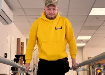 У центрі «Незламні» після важкого поранення відновлюється 30-річний захисник Олег Лучин