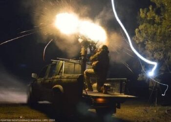 Під час нічної атаки Сили ППО знищили 26 із 28 російських безпілотників