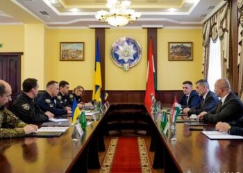 Угорщина допоможе Україні з ДНК-експертизами загиблих у війні