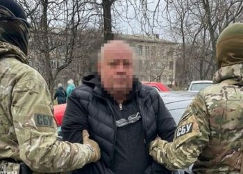 СБУ викрила далекобійника, який збирав для росіян дані про кораблі ЗСУ на Одещині