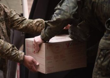 Кабінет міністрів дозволив ввезення військових товарів через усі пункти пропуску