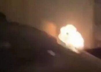 Росіяни поскаржились на масовану дронову атаку на аеродром в Ростовській області, – відео