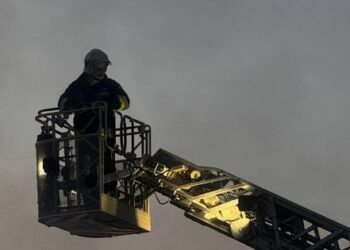 Внаслідок нічної атаки РФ частина Івано-Франківська залишилася без світла