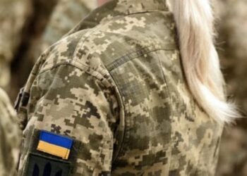 У Тернополі військова змусила командира частини звільнити її зі служби через суд