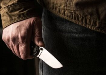 У військовому містечку на Львівщині солдат важко поранив побратима ножем