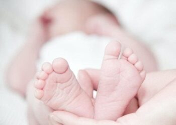 Україна стала першою у світі серед країн з найнижчою народжуваністю