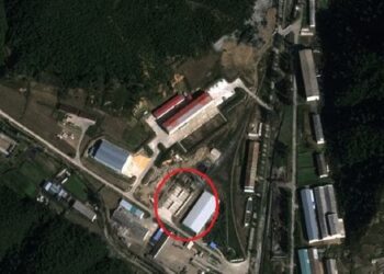 КНДР розпочала розширення заводу з виробництва балістичних ракет