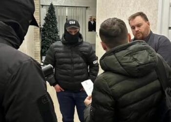 СБУ оголосило підозру ексведучому проросійських телеканалів Максу Назарову