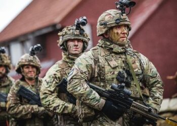 Стармер повідомив про готовність ввести британські війська до України для виконання мирних угод