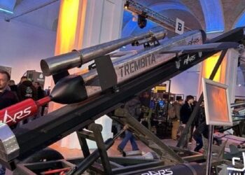 У Києві вперше представили українську далекобійну ракету «Трембіта»
