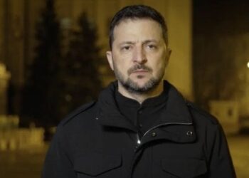 Зеленський доручив дипломатам отримати від США офіційну інформацію про зупинення допомоги