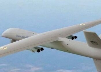 На енергетичному підприємстві в Росії спалахнула пожежа після атаки БпЛА, є постраждалий