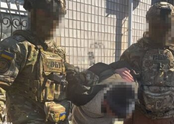 У Херсоні затримали диверсанта, якого росіяни планували підірвати біля будівлі ТЦК