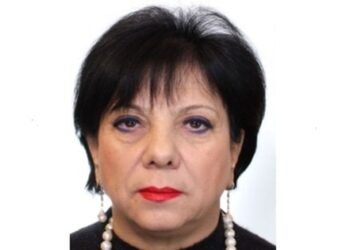 Підозрювану в розкраданні коштів постачальницю харчів ЗСУ оголосили в розшук