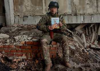 Жауынгер жазушы Валерий Запека соғыс кезіндегі шығармашылық туралы айтып берді