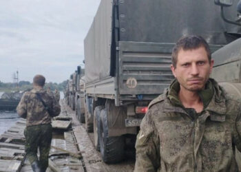 Спутник ресейліктердің Херсон маңындағы Днепрдің оң жағынан сол жағалауына ұшуын тіркеді