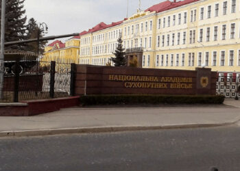 6 желтоқсанда Львов қаласында көлік қозғалысы үшін көше жабылады. Майдан және Стрыйск батырлары