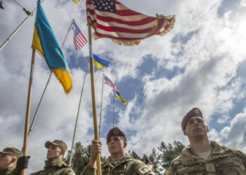 АҚШ Украинаға қосымша әскери көмекті 200 млн долларға кейінге қалдырды, деп хабарлайды б.з.б.